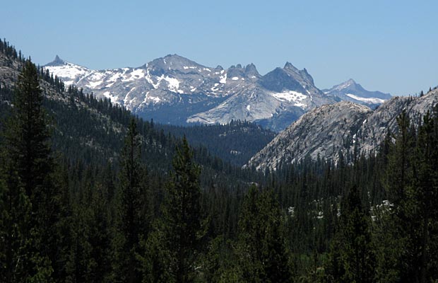 Looking down Spiller Canyon toward the peaks and domes of Tuolumne 2008