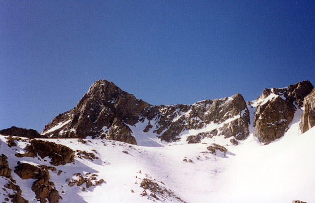 Looking south from Palidade Glacier.  Mt. Sill on the left.  U & V Notches on right