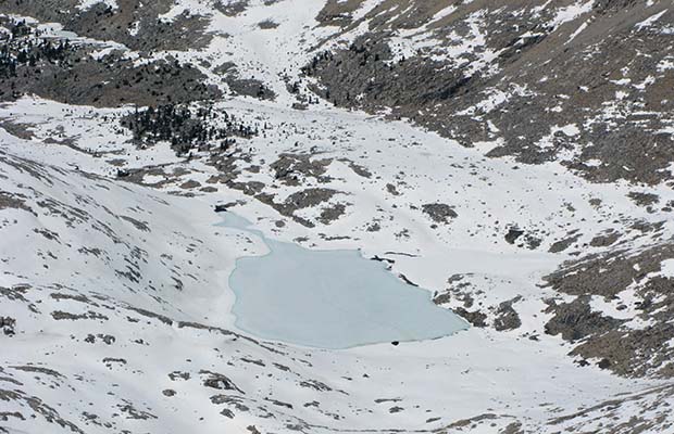 May 2009: Guitar Lake, frozen over in early May.